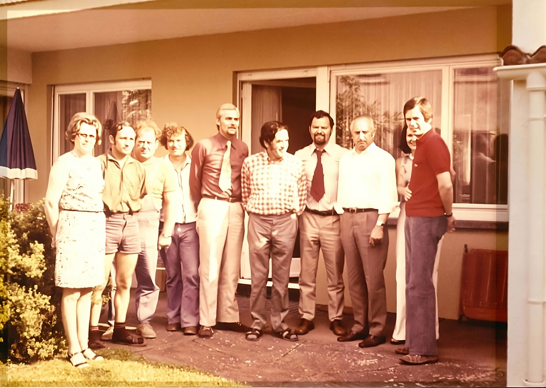 Gruppenfoto der Familie Hofmann bei der Firmengründung im Jahre 1973